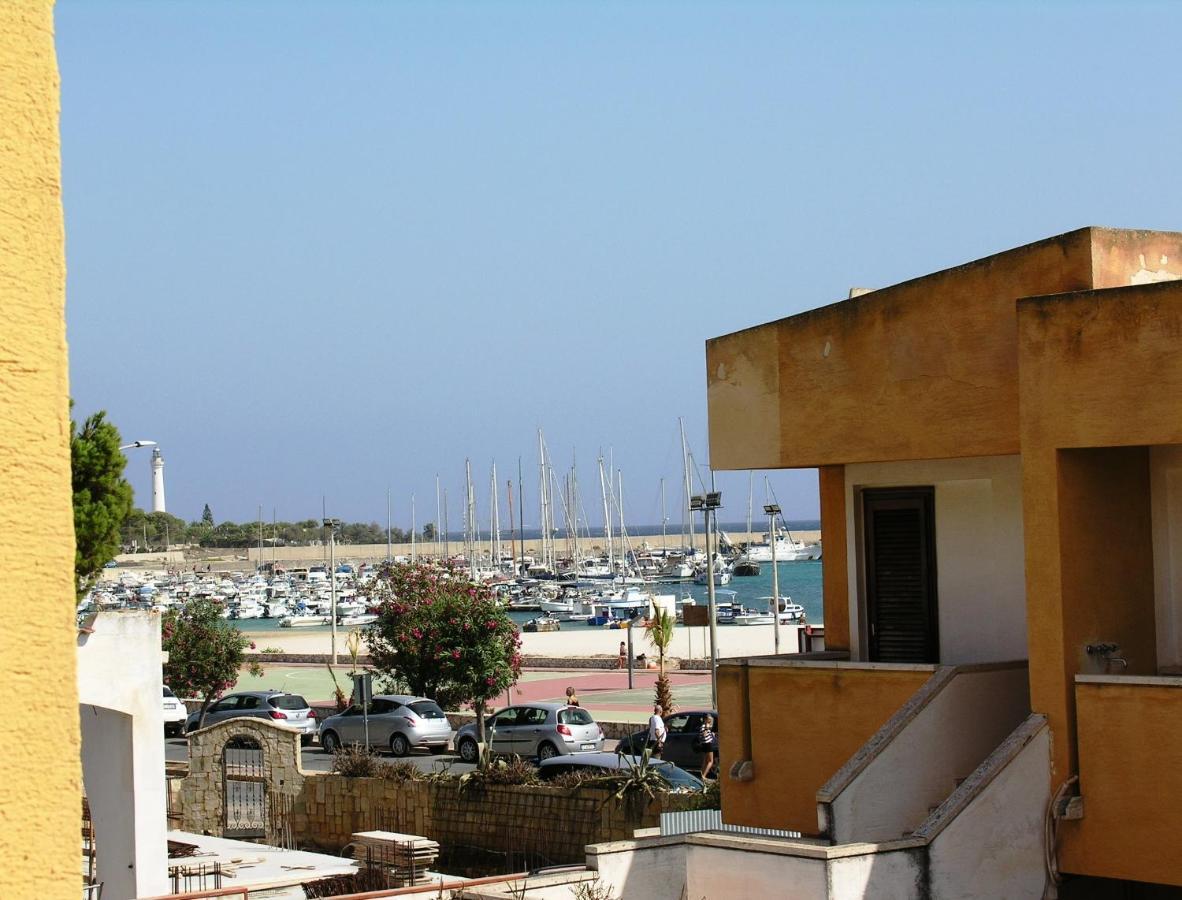 Glicine A Due Passi Dal Mare *